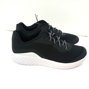 WOMENS ATHLETIC WORKS COMFORT TRAINERS Sz 8.5 BLACK WHITE MEMORY FOAM SNEAKERS.